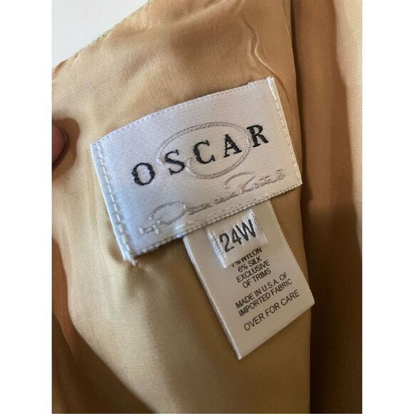 24W, Oscar de la Renta, vintage suit green & teal colour, excellent condition. - Picture 4 of 12